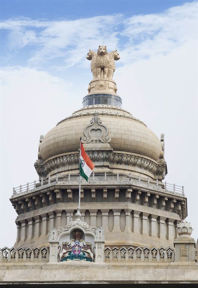 为推动国防装备本土制造，印度政府预留7022.1亿卢比预算，也就是占2021财政年度国防预算的63%，採购本土制造的国防武器和系统。(示意图/shutterstock)