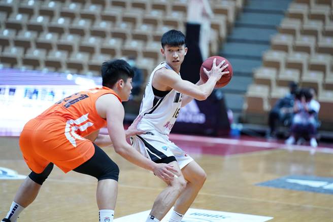 义守大学后卫陈品铨5日攻下全队最高21分。(大专体总提供)