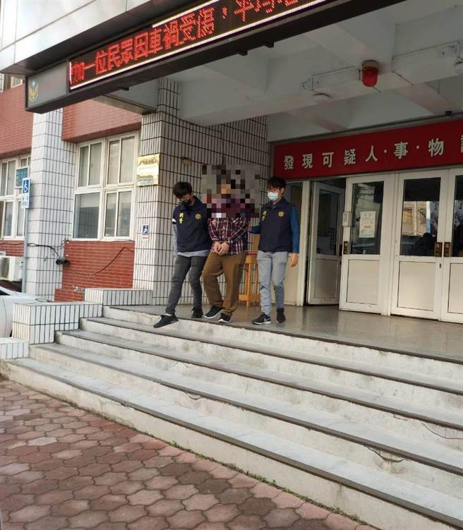竹南警分局5日询后将吴嫌移送苗栗地检署侦办。（竹南警分局提供／谢明俊苗栗传真）