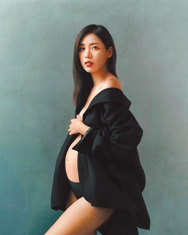 名模林可彤目前懷孕30周，將於5月迎接二寶到來。（星浪娛樂提供）