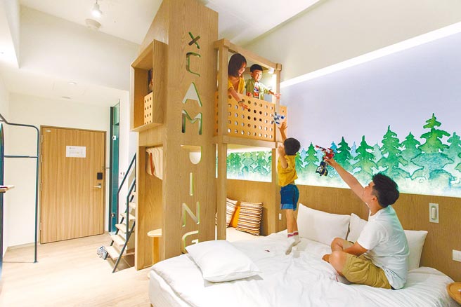 品文旅礁溪「乐旅小阁楼」不仅能爬上爬下游玩，也可睡在阁楼里。（品文旅礁溪提供）