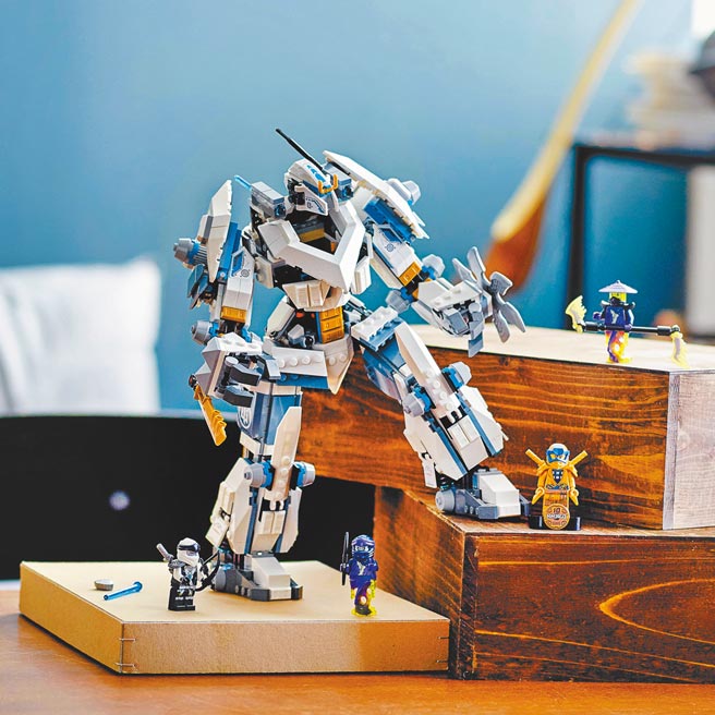 乐高于2011年推出原创NINJAGO旋风忍者系列，今年迈入10周年，再推出多组纪念盒组。（乐高提供）