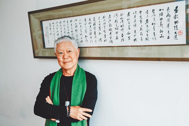 蒋勋忆及臺静农老师，认为他展示了乱世自处的隐忍与豁达。（郭吉铨摄）