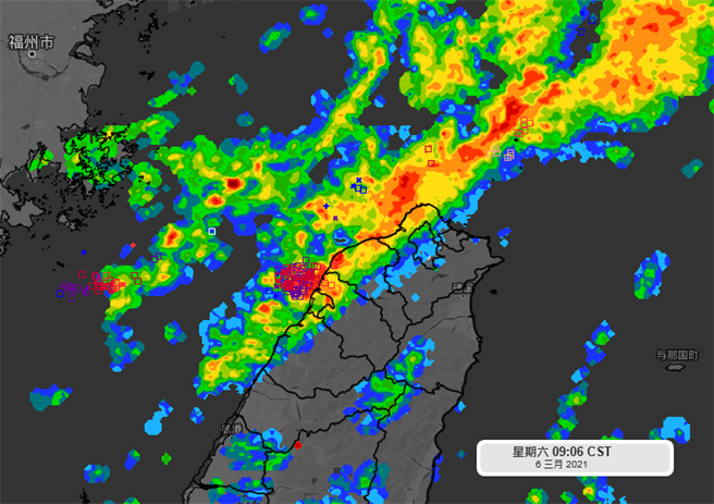 台北大雨提前报到，并出现8级强阵风。（图撷自吴圣宇脸书）