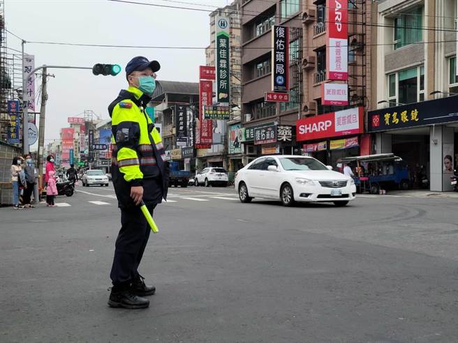台南佳里警分局依數據分析找出10大易肇事路段，將進行精準重點執法。（台南市警察局佳里警分局提供／莊曜聰台南傳真）