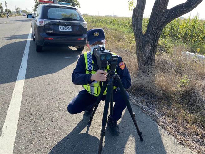 台南佳里警分局依數據分析找出10大易肇事路段，將進行精準重點執法。（台南市警察局佳里警分局提供／莊曜聰台南傳真）