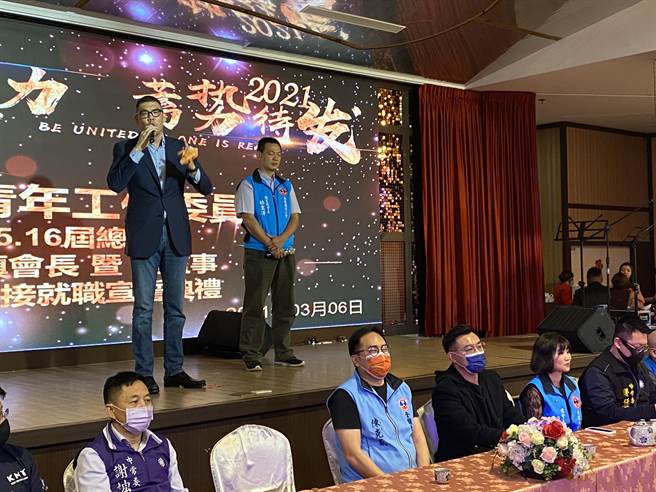 連勝文（演講者）說，青年是國民黨的夥伴，國民黨要持續推動國家改革進步，在過程中他看見青年朋友的力量。（黃立杰攝）