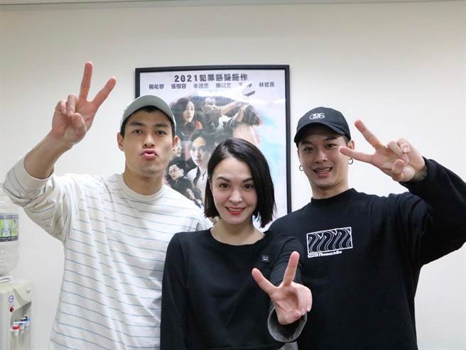 杨佑寧（左起）、张榕容与高尔宣惊喜合体出席映后。（牵猴子提供）