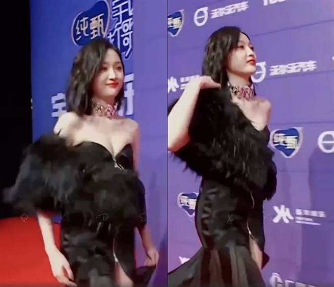 吴宣仪出席活动走红毯，披肩意外滑落，露出白皙锁骨和傲人上围，性感画面被疯传。(图/ 摘自微博)