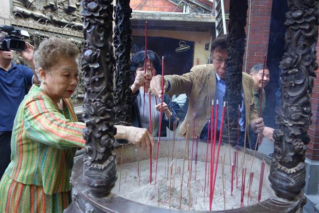 柯文哲一家对228的谈话，被质疑每次的说词都不同。(取自陈佩琪脸书)