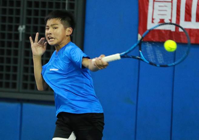 陈冠守赢得圆山青少年网球菁英邀请赛男子组冠军。（圆网1416公益信托基金提供）