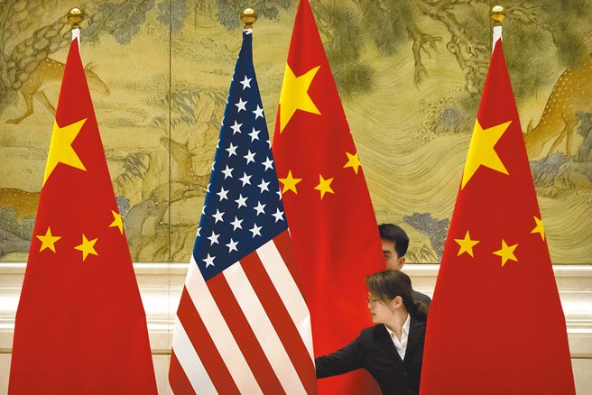 美国新任商务部长雷蒙多直言将继续利用「实体清单」，对中国的反竞争及侵犯人权行为追究责任。（美联社）