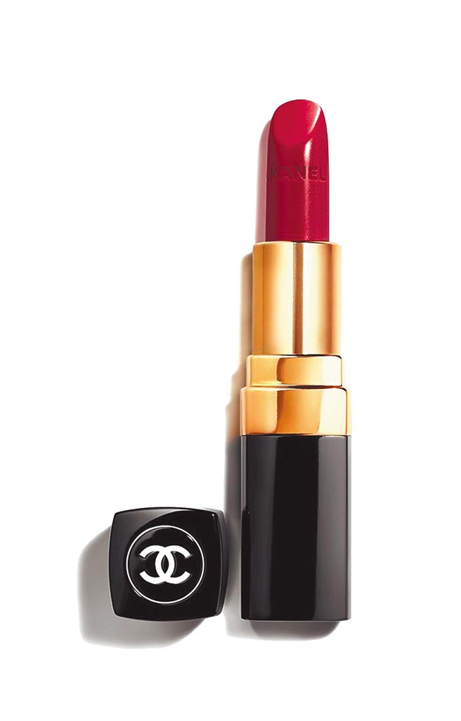 香奈儿COCO唇膏#498光芒（限量），1350元。（香奈儿提供）