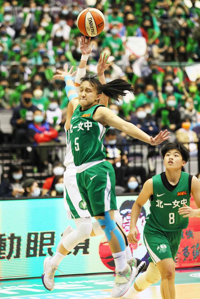 北一女中宋瑞蓁感嘆球队4强赛专注度不够。（陈怡诚摄）