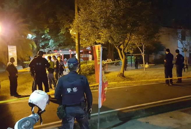 與妻談判房產歸屬口角轟死2和事佬，警派特勤警力待命圍捕。(戴志揚翻攝)