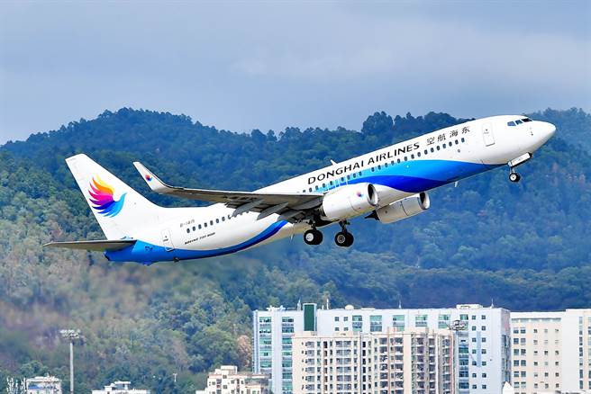 深圳东海航空成立于2002年11月，是大陆首家民营中外合资货运航空公司，2014年起开始经营以深圳宝安国际机场为基地的客运航线。近2年来已发生多起违反飞安规定的事件。（图／网路）