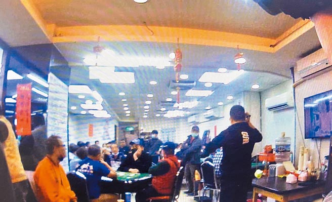 西门町银髮麻将协会，5年来已遭查抄4次却仍屹立不摇。（警方提供）