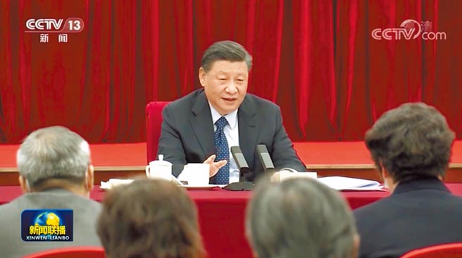 中共中央总书记习近平6日在参加全国政协医药卫生和教育界联组会议时表示，要把保障人民健康放在优先战略位置。（摘自央视）