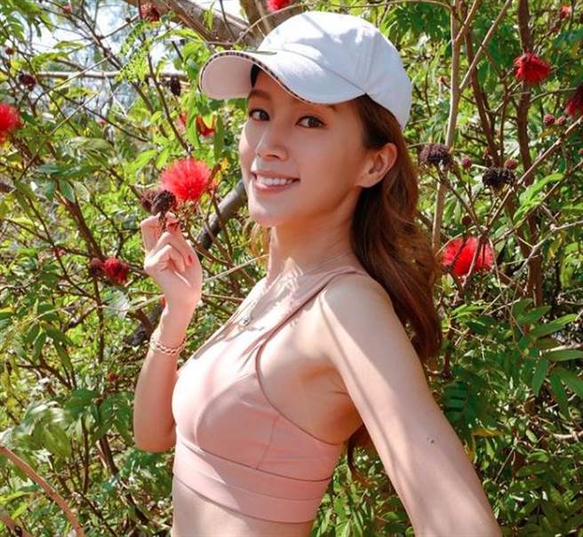 傅嘉莉惊遇暴露狂 「没拉拉炼放出来」 自责吓呆了。（图／翻摄自IG）
