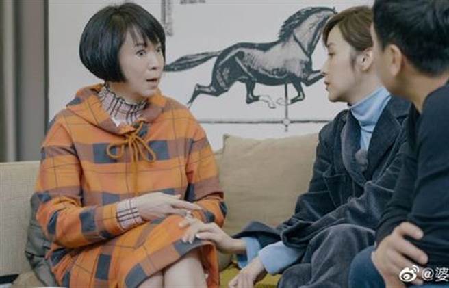 侯佩岑和妈妈在节目里的表现引起眾怒。（图／翻摄自婆婆与妈妈微博）