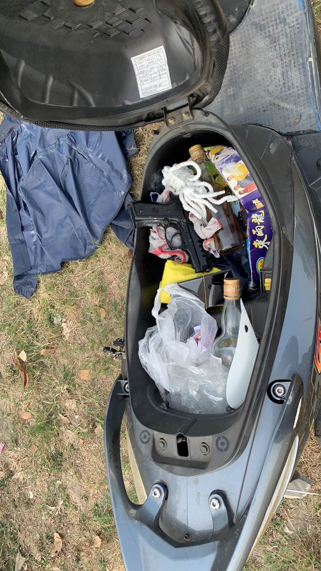 狂轟前妻友人10槍釀2死，罹癌麵包師逃亡15小時上午落網。(戴志揚翻攝)