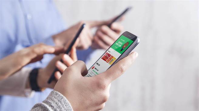 LINE Pay今天中午大当机，导致许多人买午餐、饮料等无法付款。图为LINE Pay。（LINE提供／黄慧雯台北传真）