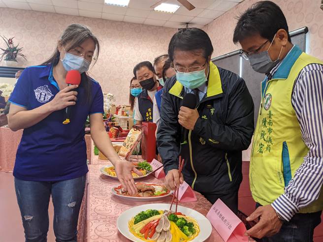各式鹅肉料理令人食指大动。（庄曜聪摄）