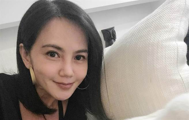 简沛恩秉持着不婚不生主义。（图／FB@简沛恩）