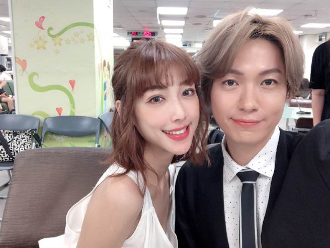 林采薇与老公黄少谷宣布有喜。（星予公关提供）