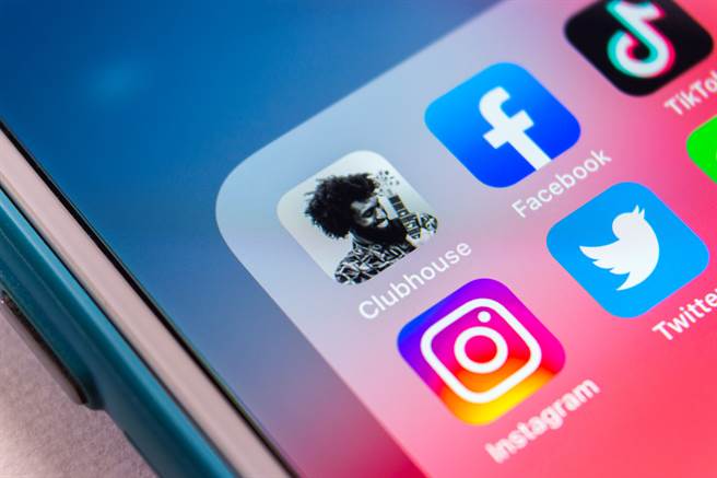 【新闻多益】国际大咖也在用！跟着Clubhouse学英文(示意图/shutterstock达志影像)