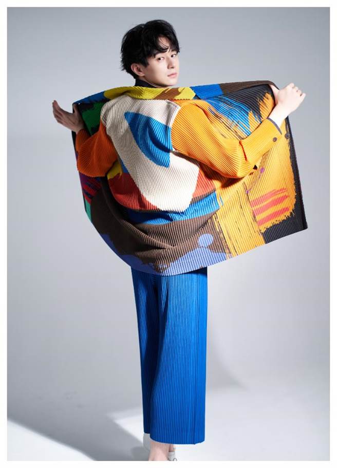 張軒睿坦承很宅又懶惰，可以整天窩在家不出門，只有拍戲才能讓他提起勁兒。（JOJ PHOTO攝）