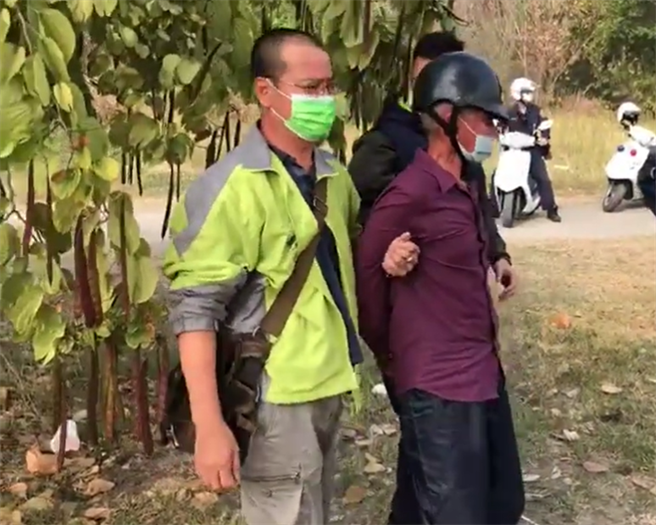 10槍轟死2人槍哪來的？ 嫌：友給槍抵賭債 家中搜出7顆子彈（翻攝畫面）