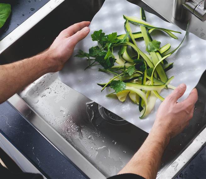 图五：GRUNDVATTNET活动式洗涤槽，399元。（IKEA提供）