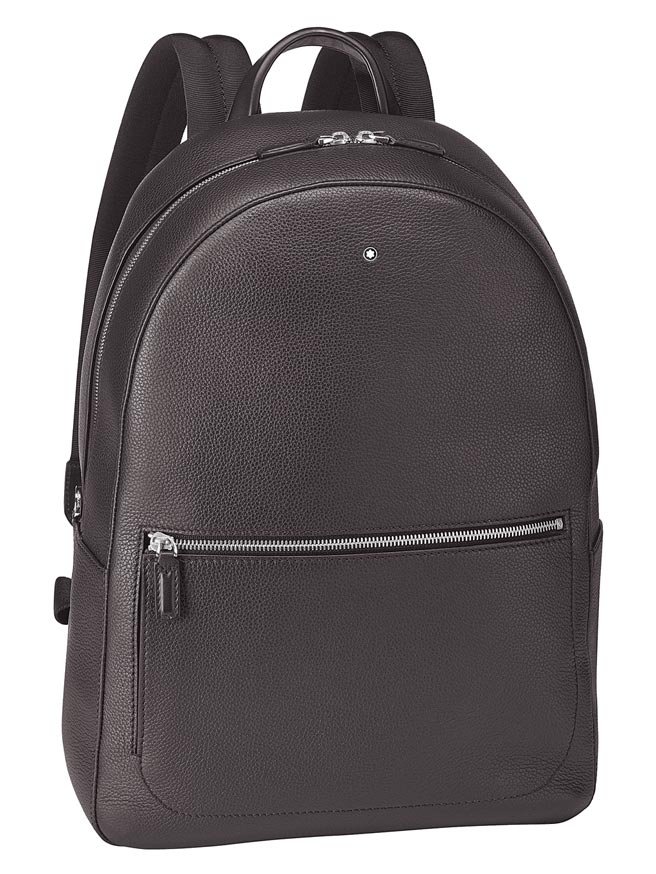 萬寶龍大師傑作粒面軟皮系列中型後背包，3萬8900元。（Montblanc提供）