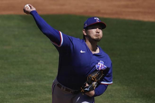 有原航平在春训热身赛第2次先发，表现比前一场稳定多了。（美联社）