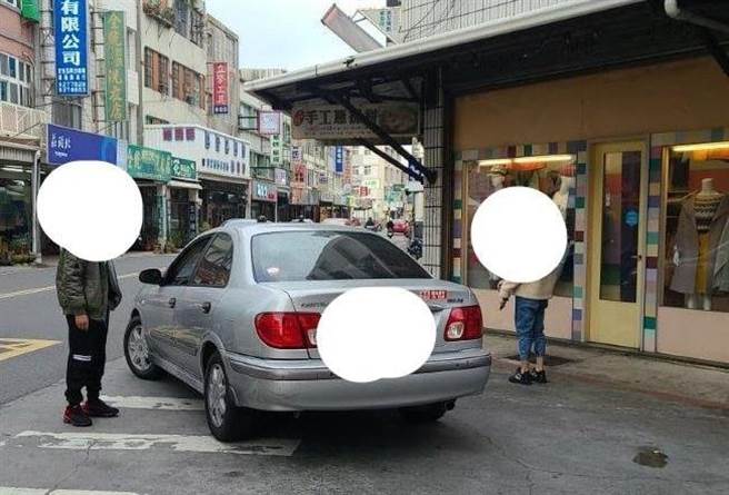 澎湖憲兵隊下士偷竊路旁汽車內財物，警方循線逮捕。（馬公警分局提供／陳可文澎湖傳真）