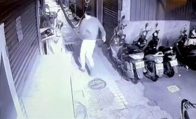 北市萬華區阿公店日前發生男子遭人持刀砍傷，警方已經介入調查。（圖：民眾提供）