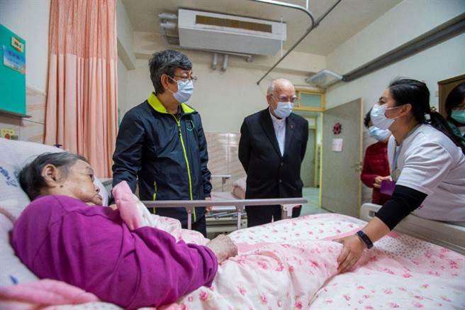 目前澎湖有3800位失智失能者，但不到6年之后，失智失能长辈将多达4700人，相当于比现在激增了将近25％。然而，澎湖目前却只有5个住宿式长照机构，合计仅有272床的量能。（惠民医院提供）