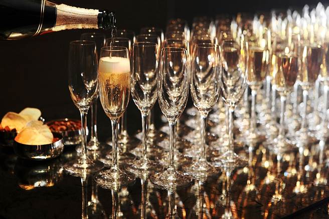 台北寒舍艾美酒店宴會廳「好運犇騰」春酒晚鳥專案。（寒舍提供）