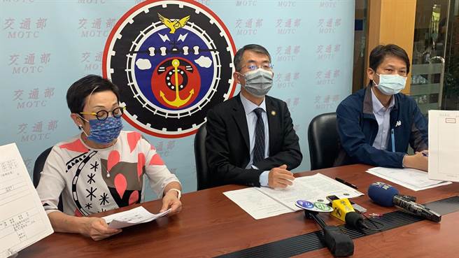 交通部路政司长陈文瑞（中）。（潘千诗摄）