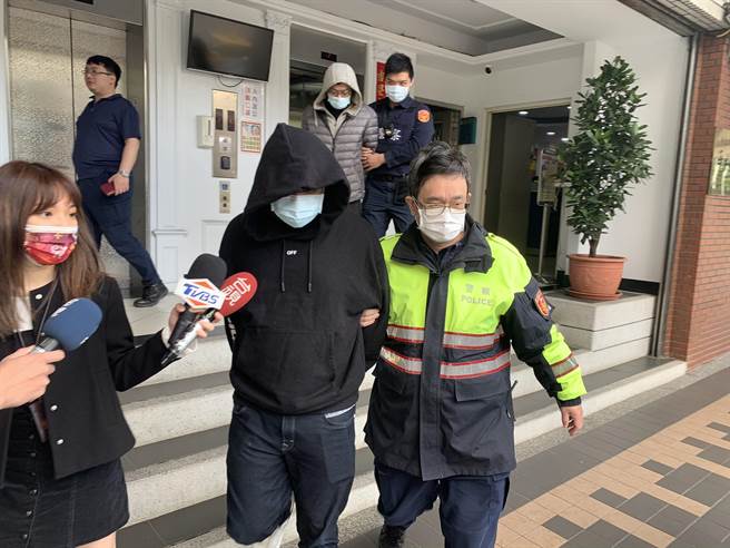 张姓男子怀疑妻子外遇，伙同友人殴打外遇对象。（王扬杰摄）