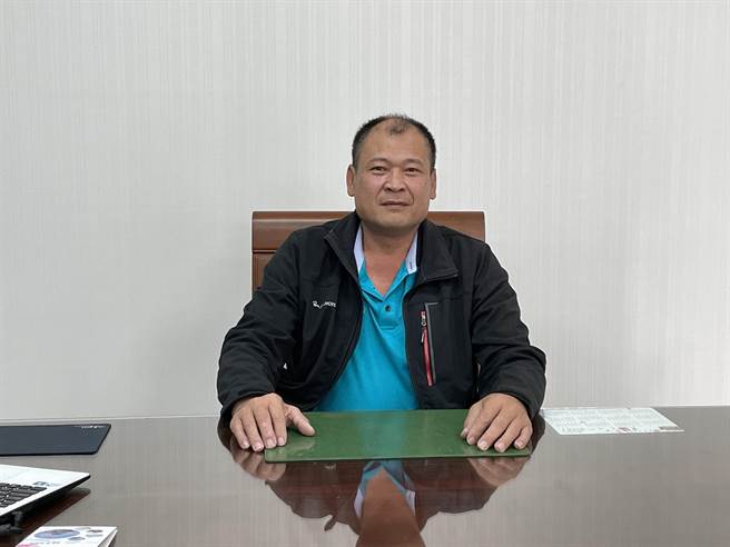 新北市樹林農會今改選理事長，南園社區發展協會理事長鄭啟任9票全拿順利當選，翻轉過去12年當權派，他表示，未來以改變農會經融為主要目標，讓樹林農會變更好。（記者蔡雯如攝）