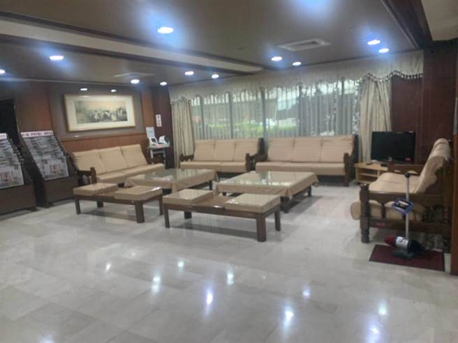 大安会馆接待空间、阅览室。（图／摘自叶毓兰脸书）