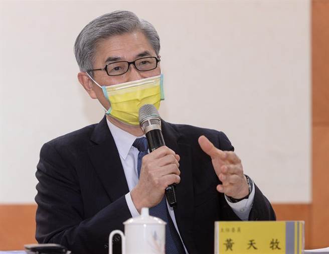 （金管会主委黄天牧表示，「新电支条例法案、身心障碍者保护、新财管业务」三大政策今年会有新进展。图／报系资料照片）