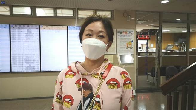 「情欲女作家」香娜，本名徐尚懿。（图／本报资料照片）