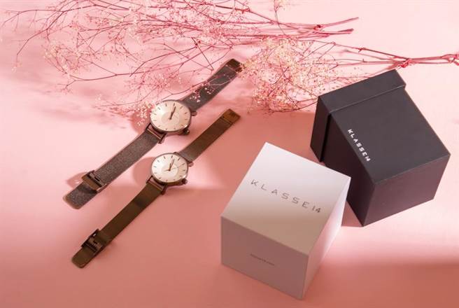 京站的桦琦屋KLASSE14-VINTAGE GOLD MESH，原价1支7980元，特价7182元。（京站提供）