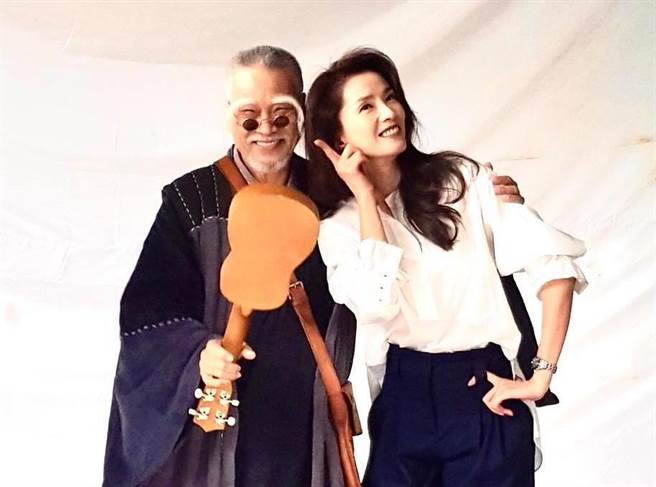 葉全真和吳孟達合作超過十部以上作品，其中包括《烏龍院》系列和《中國龍》等片，兩人有許多場對手戲。(圖片/摘自葉全真臉書)