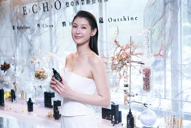 赵孟姿产后迅速恢復纤细身材。（品牌提供）