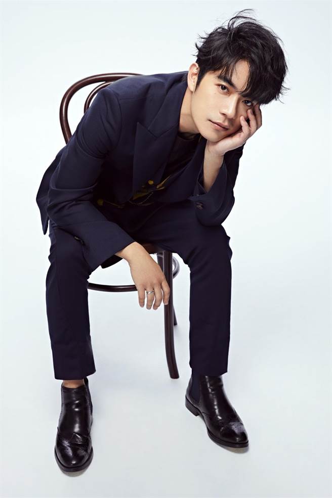 刘家凯推出首支单曲〈别像个男人〉(环球音乐提供)