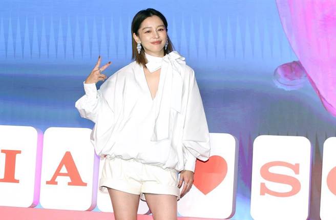 徐若瑄身兼歌手、演員、作詞人、作曲人、電影監製等身分，相當多才多藝。（圖／本報系資料照片）